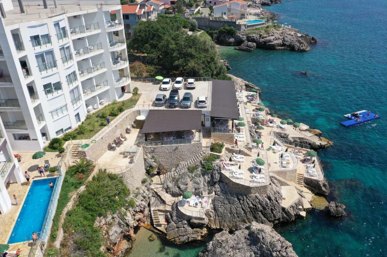 Appartement First Line Of The Sea 1 à Dobra Voda Extérieur photo