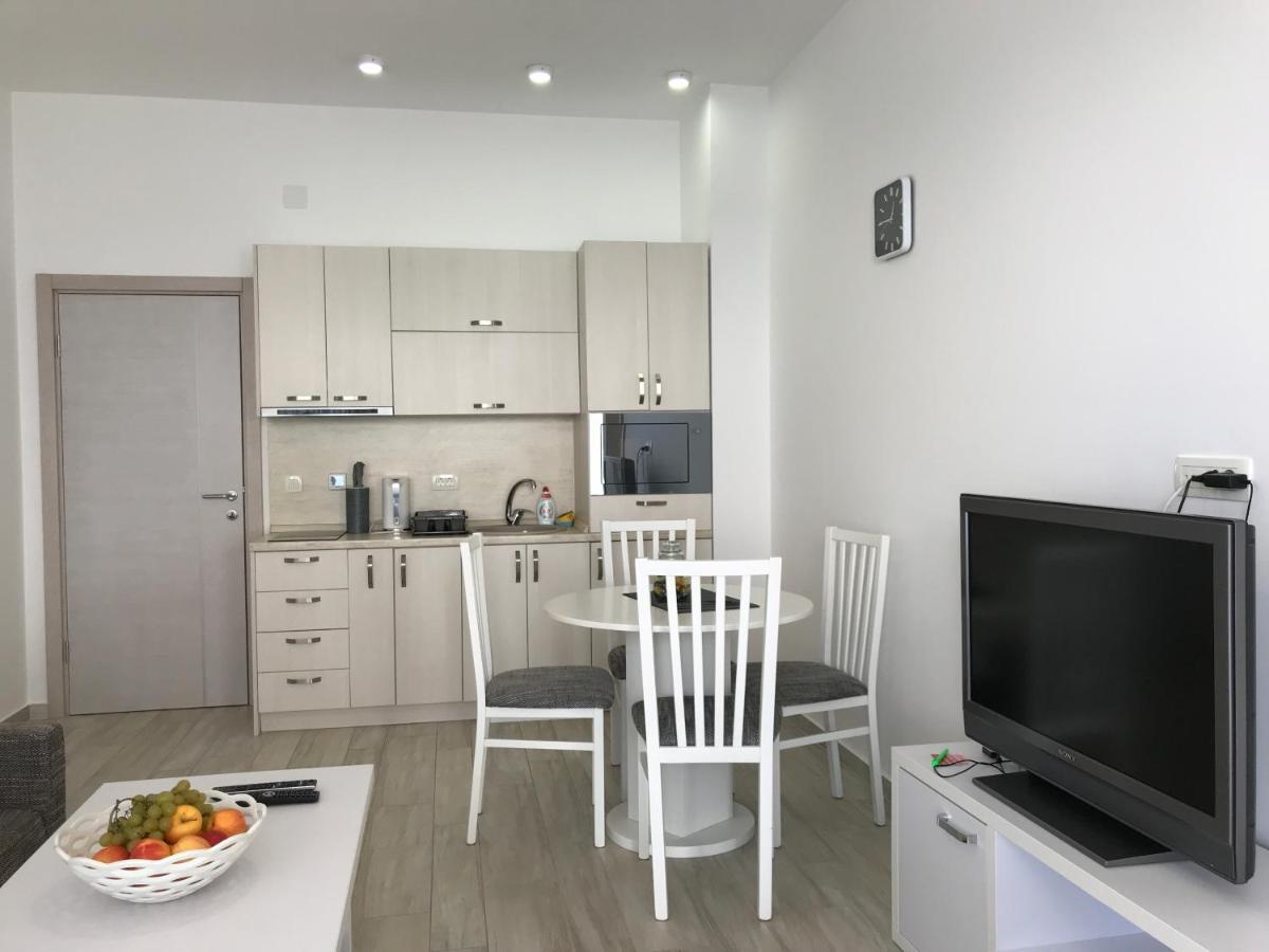 Appartement First Line Of The Sea 1 à Dobra Voda Extérieur photo